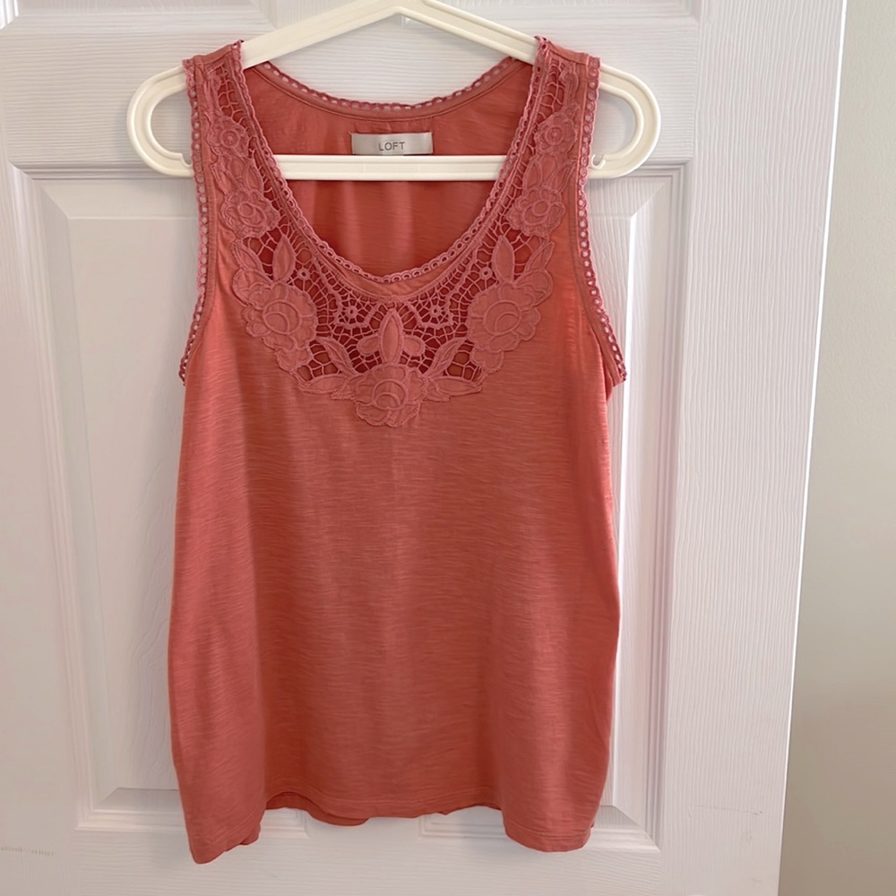 Ann Taylor LOFT T Shirt